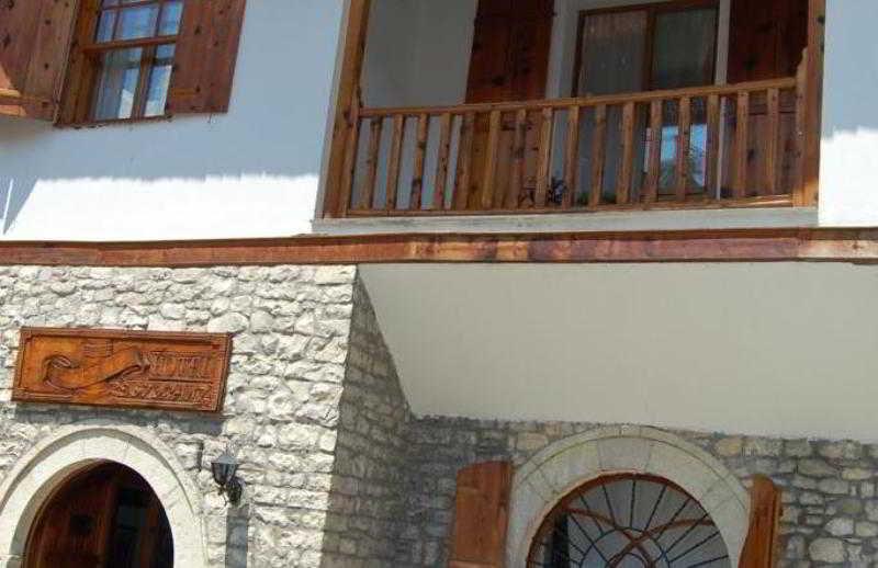 Отель Hotel Berati Берат