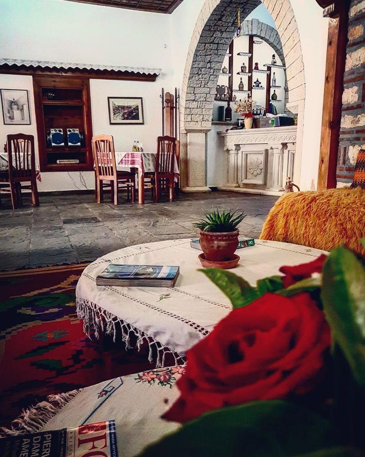 Hotel Berati 3* Берат